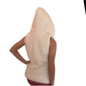 White fuzzy/teddy bear vest hoodie